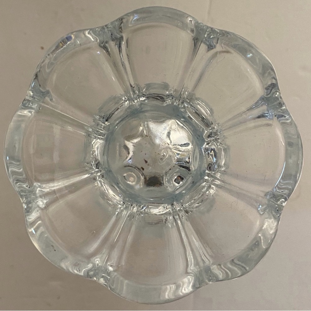 Vintage Clear Pressed Glass Vase – Scalloped Fluted Pedestal Base - Picture 5 of 5